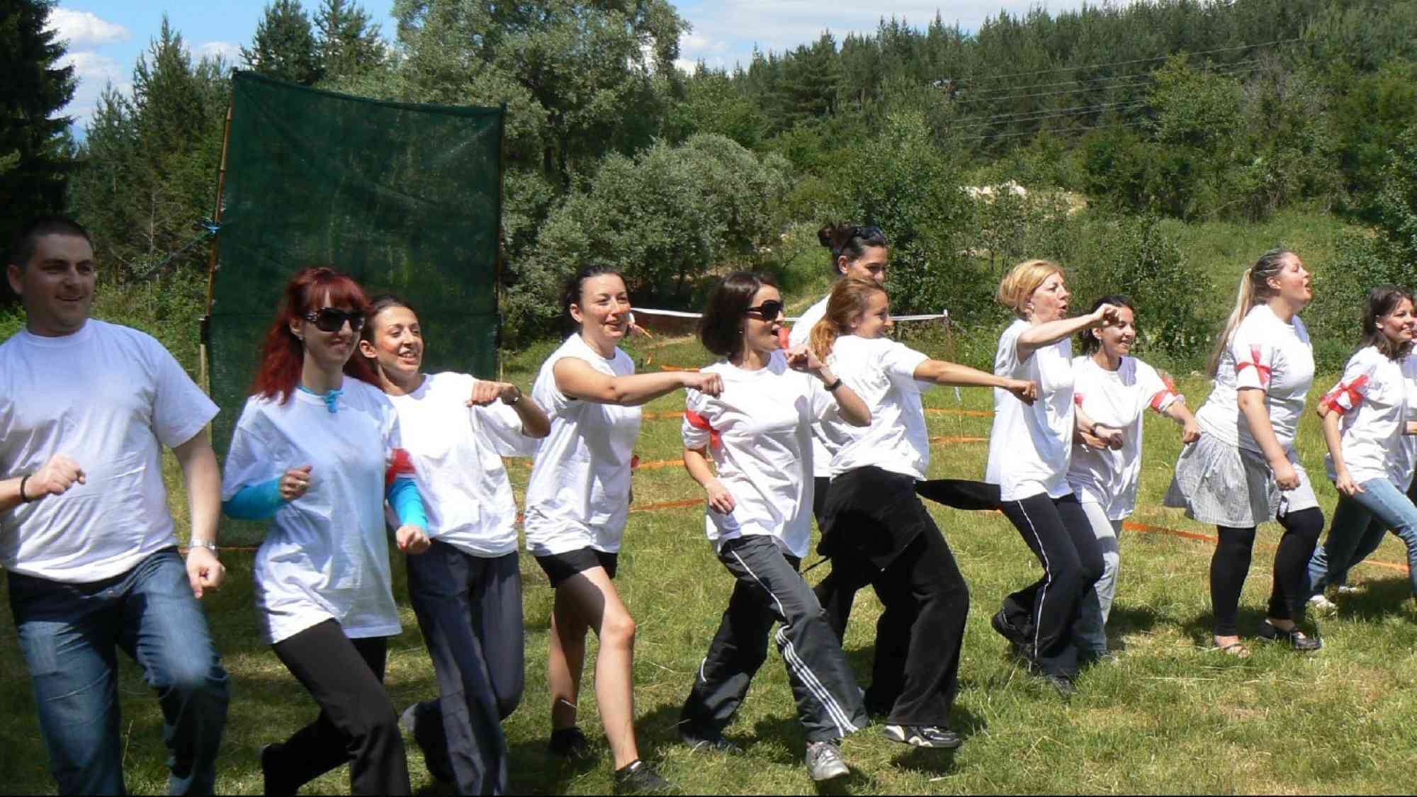 multi sensory team experience to build real team connection